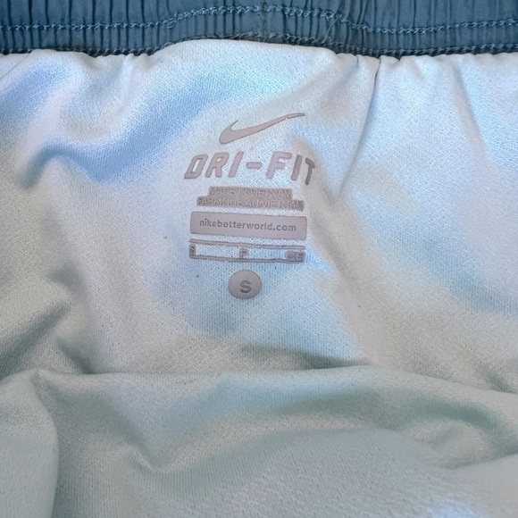 NIKE dri-fit running shorts size S EUC - Picture 8 of 15